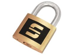 Candado de bronce forjado con gancho de acero protegido, con protección anti corrosión y cierre automático de 50 mm