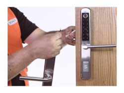 Instalación Cerradura Digital Scanavini (Zona Urbana)